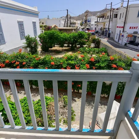 Naxos Port 3 Min To The